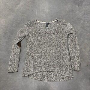 Quinn Women Sweater Medium Gray Acrylic B Knit Long Sleeve Round Neck‎ Pullover